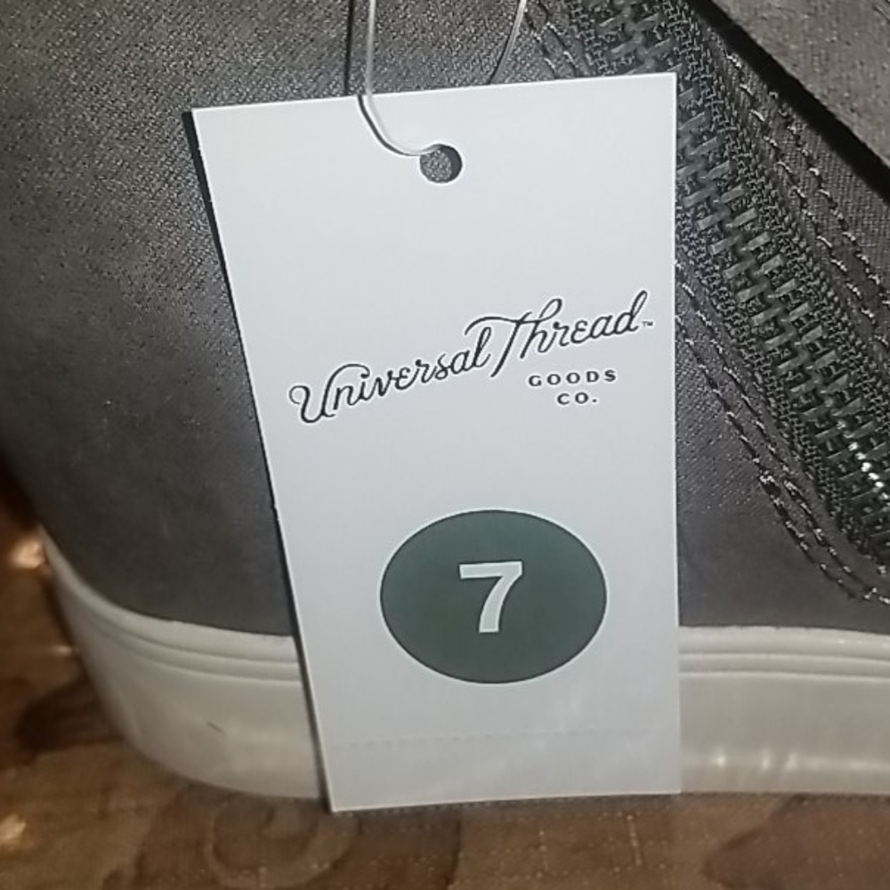 NWB CINDY GREY WEDGE SNEAKERS! - Picture 3 of 6